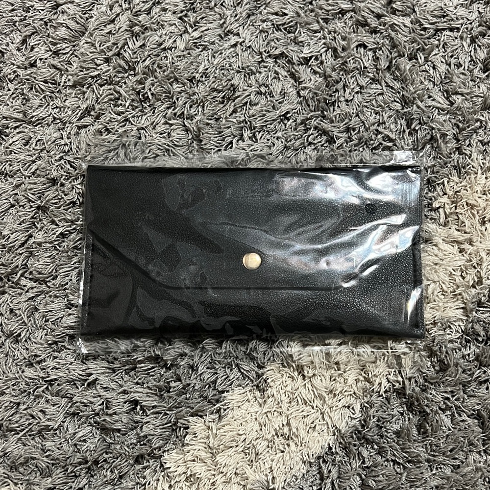 Elegant Black Women's Clutch